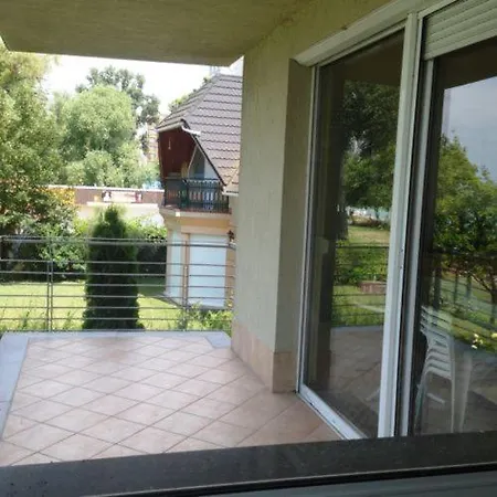Ξενοδοχείο με διαμερίσματα Balatoni Szello Apartman Σίοφοκ
